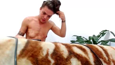 Snapshot of sara_johnson__ chatting on October 17, 2025, 3:25 pm sara_johnson__ online show from October 17, 2025, 3:25 pm