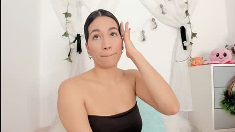 Sara  online show from December 20, 2024, 12:16 pm