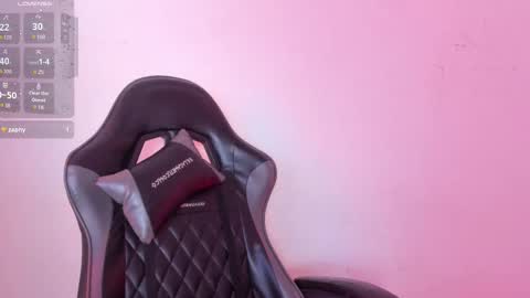 sara_roades online show from November 14, 2025, 7:56 pm