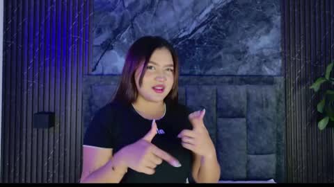 sara_rosee_e online show from May 16, 2026, 1:21 pm