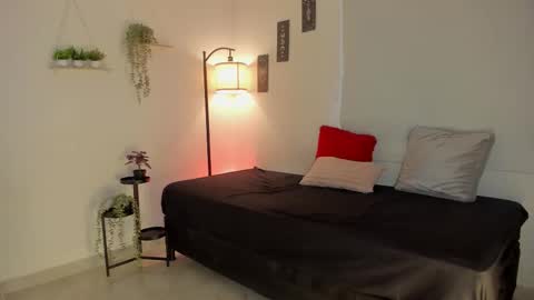 sara_sweett9 online show from November 14, 2025, 8:29 pm