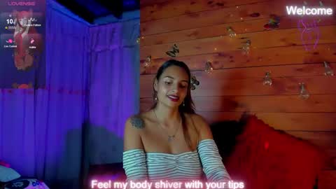 Snapshot of sara_thompson01 chatting on October 9, 2025, 5:05 am SARA online show from October 9, 2025, 5:05 am