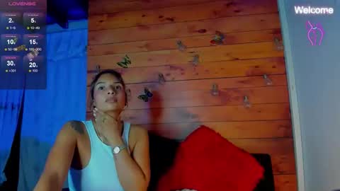 Snapshot of sara_thompson01 chatting on October 16, 2025, 4:02 am SARA online show from October 16, 2025, 4:02 am