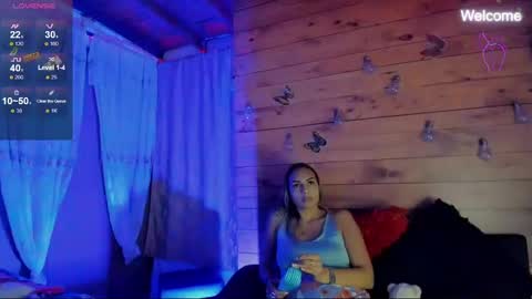 Snapshot of sara_thompson01 chatting on October 24, 2025, 1:24 am SARA online show from October 24, 2025, 1:24 am