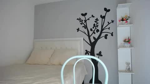 Snapshot of sara_tris chatting on November 13, 2025, 1:59 am Sara online show from November 13, 2025, 1:59 am