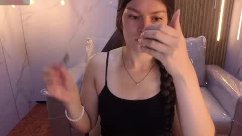 Snapshot of sara_valderrama_ chatting on December 16, 2025, 11:26 am sara_valderrama_ online show from December 16, 2025, 11:26 am