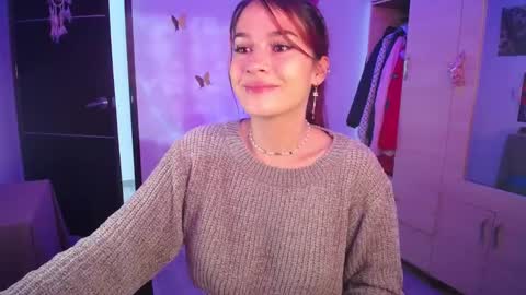 Snapshot of sara_wish_ chatting on December 5, 2024, 11:38 am Bri online show from December 5, 2024, 11:38 am