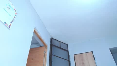 Sara online show from November 5, 2025, 11:38 pm