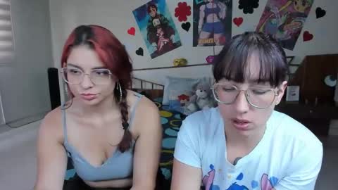 Snapshot of saraandmarilyn chatting on February 11, 2025, 2:24 pm Alahia and Marilyn online show from February 11, 2025, 2:24 pm