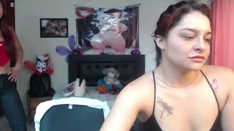 Alahia and Marilyn online show from March 19, 2026, 6:23 pm