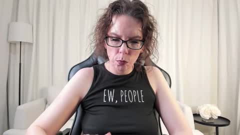 Snapshot of saradesirexo chatting on March 7, 2026, 3:47 am Sara Desire online show from March 7, 2026, 3:47 am