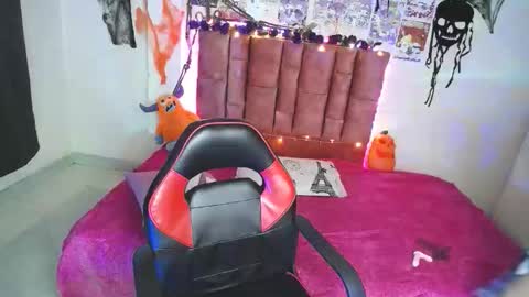 Snapshot of saragonz chatting on October 7, 2025, 7:11 pm saragonz online show from October 7, 2025, 7:11 pm