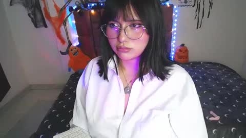 Snapshot of saragonz chatting on October 14, 2025, 2:29 pm saragonz online show from October 14, 2025, 2:29 pm