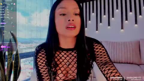 Snapshot of saragrey31 chatting on December 5, 2025, 2:03 pm Sara Grey online show from December 5, 2025, 2:03 pm