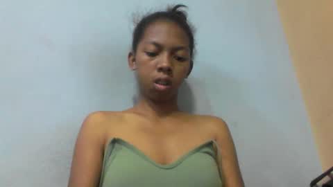 Snapshot of sarah146341 chatting on April 24, 2026, 9:34 am sarah146341 online show from April 24, 2026, 9:34 am