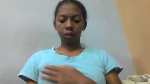 Snapshot of sarah146341 chatting on April 28, 2026, 3:33 am sarah146341 online show from April 28, 2026, 3:33 am