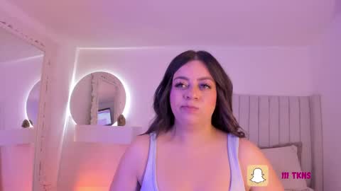 Snapshot of sarah_bonneth chatting on February 20, 2025, 11:20 am Sarah Bonneth online show from February 20, 2025, 11:20 am