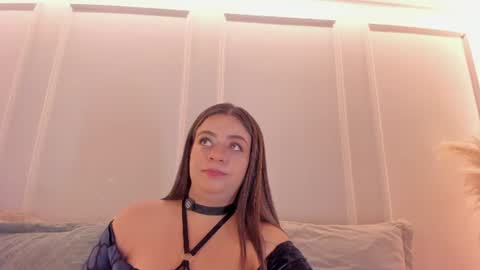 Sarah Bonneth online show from July 13, 2026, 12:41 pm