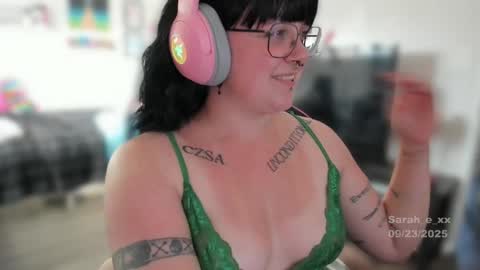 Sarah online show from September 24, 2025, 12:25 am