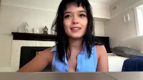 Sarah Heart Aus online show from February 5, 2025, 4:37 am