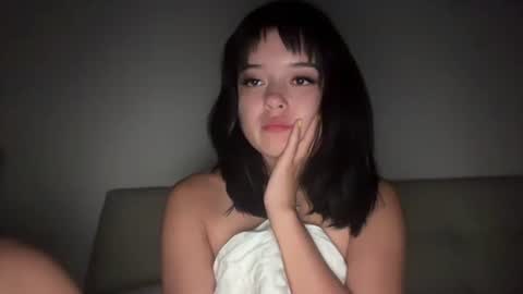 Sarah Heart Aus online show from February 6, 2025, 1:21 pm