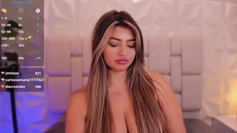 Snapshot of sarah_jacobbs chatting on March 8, 2025, 5:43 pm online show from March 8, 2025, 5:43 pm