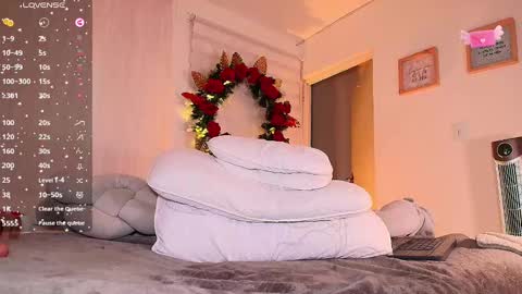 Snapshot of sarah_moonn_ chatting on December 27, 2024, 6:24 am Sarah online show from December 27, 2024, 6:24 am
