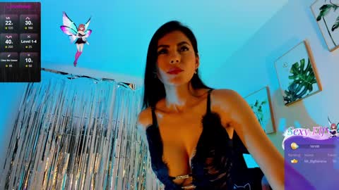 Snapshot of sarah_perez1 chatting on January 30, 2025, 4:16 am INSTAGRAM...sarah22 p online show from January 30, 2025, 4:16 am