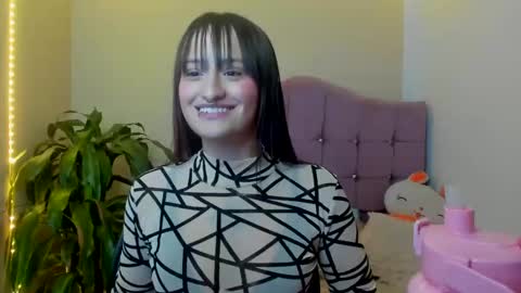 Snapshot of sarah_ramirez777 chatting on December 16, 2024, 7:15 am Sarah Ramirez online show from December 16, 2024, 7:15 am