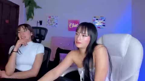 Snapshot of sarah_ramirez777 chatting on February 22, 2025, 5:46 pm Sarah Ramirez online show from February 22, 2025, 5:46 pm