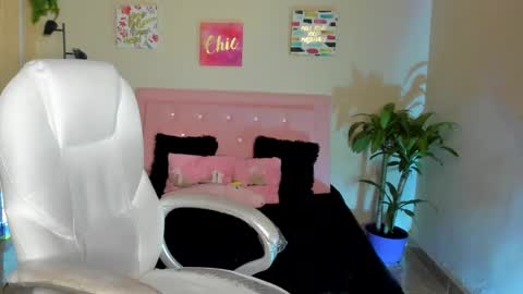 Snapshot of sarah_ramirez777 chatting on February 26, 2025, 11:52 am Sarah Ramirez online show from February 26, 2025, 11:52 am