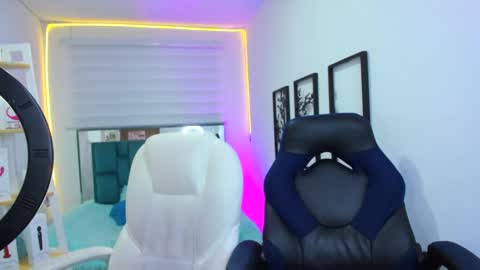 Snapshot of sarah_ramirez777 chatting on September 19, 2025, 12:02 am Sarah Ramirez online show from September 19, 2025, 12:02 am