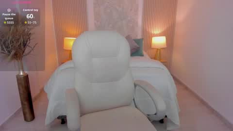 Sarah online show from April 10, 2026, 8:46 pm