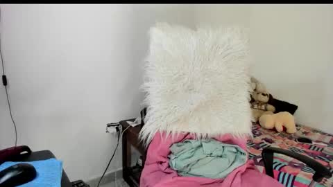 Snapshot of sarah_sweett chatting on November 2, 2025, 7:11 am Sarah online show from November 2, 2025, 7:11 am