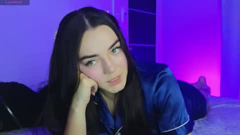 Snapshot of sarah_swtt chatting on November 25, 2025, 4:12 am - next broadcast 28 nov 7 pm Col online show from November 25, 2025, 4:12 am