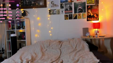 sarah welsh online show from December 12, 2024, 9:58 pm