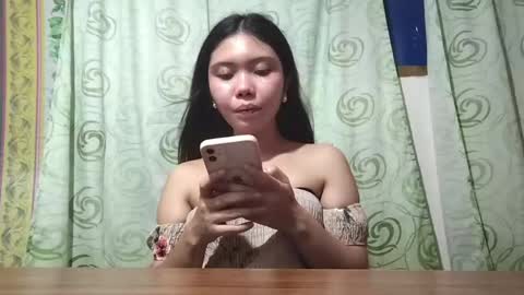 Snapshot of sarahcyganiewicz chatting on May 18, 2026, 4:07 am Sophia online show from May 18, 2026, 4:07 am