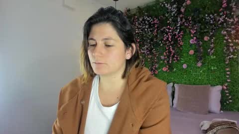 Snapshot of sarahdeyvis chatting on February 23, 2026, 2:14 pm Sarah Deyvis online show from February 23, 2026, 2:14 pm