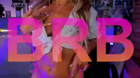 Snapshot of sarahholly chatting on March 1, 2026, 11:56 am Divine Sarah NONUDE model online show from March 1, 2026, 11:56 am