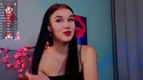 Snapshot of sarahhunny chatting on October 27, 2025, 11:09 pm Sarah online show from October 27, 2025, 11:09 pm