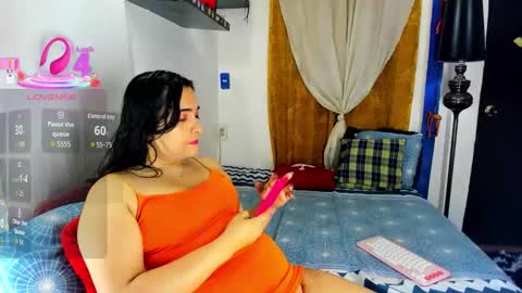 Snapshot of sarahjey chatting on December 4, 2025, 6:38 pm SARAHJEY online show from December 4, 2025, 6:38 pm