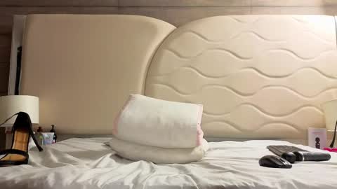 Snapshot of sarahmiler_ chatting on October 1, 2025, 11:55 pm Sarah online show from October 1, 2025, 11:55 pm