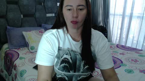 Snapshot of sarahott_1 chatting on April 2, 2026, 2:26 pm Lia online show from April 2, 2026, 2:26 pm