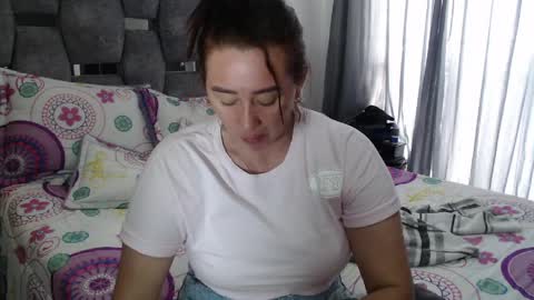 Snapshot of sarahott_1 chatting on April 8, 2026, 3:23 pm Lia online show from April 8, 2026, 3:23 pm