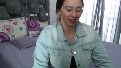 Snapshot of sarahott_1 chatting on April 12, 2026, 8:14 pm Lia online show from April 12, 2026, 8:14 pm