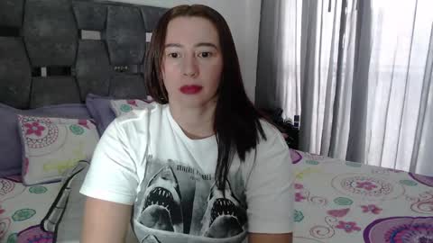 Snapshot of sarahott_1 chatting on April 24, 2026, 3:25 pm Lia online show from April 24, 2026, 3:25 pm