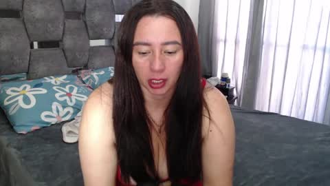 Snapshot of sarahott_1 chatting on May 3, 2026, 12:00 pm Lia online show from May 3, 2026, 12:00 pm