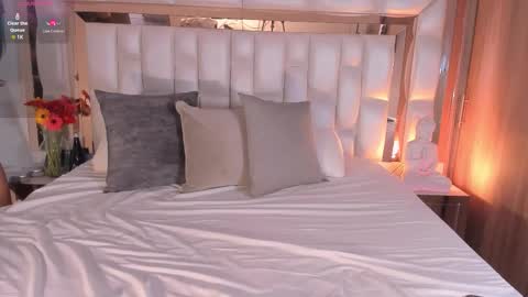 Sarah online show from October 21, 2025, 4:30 pm