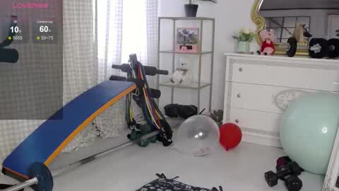 sarahraiynex online show from March 23, 2026, 11:58 am