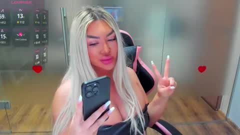 Snapshot of sarahstone_ chatting on March 14, 2026, 2:33 pm Sarah online show from March 14, 2026, 2:33 pm